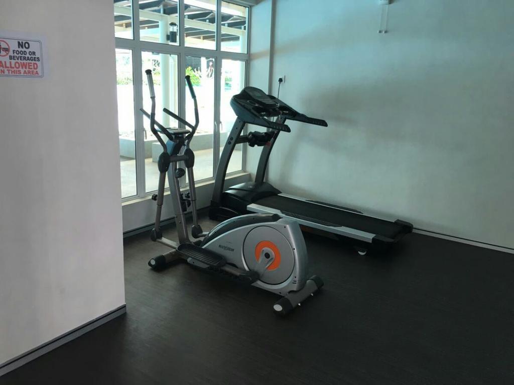 Sandakan Spacious And Comfortable Pool View Condo Exterior photo